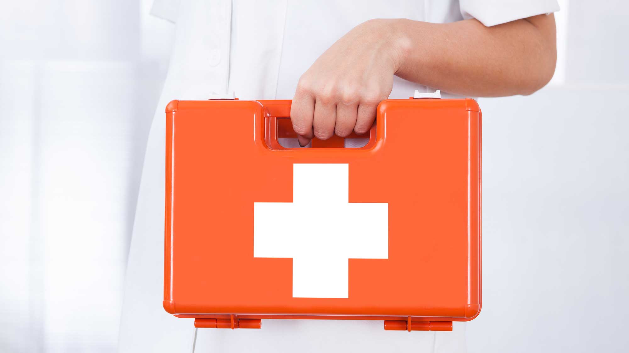 what-should-be-in-a-workplace-first-aid-kit-martin-services